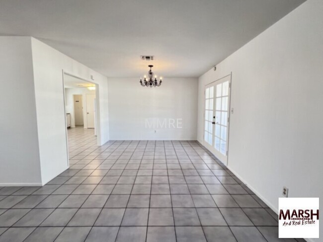 Building Photo - Spacious and updated 3 bedroom home in Tempe!