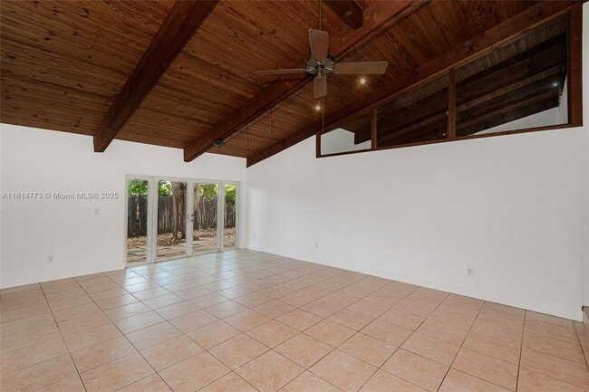 Building Photo - 9022 SW 78th Pl