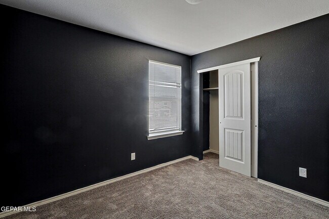 Building Photo - 11470 Dawn Vw Rd