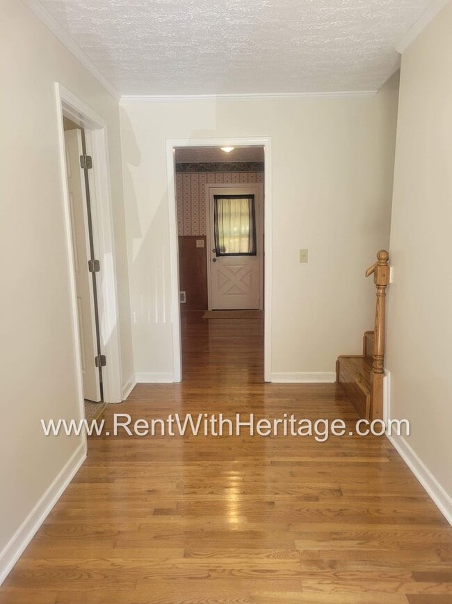 Building Photo - Gorgeous 3bd/2bath Brick Home/ Attention To Detail/ Upgrades Galore/ Great Location