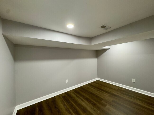 Building Photo - 7441 Berkshire Rd