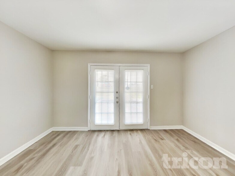 Building Photo - 9007 Gauguin Dr