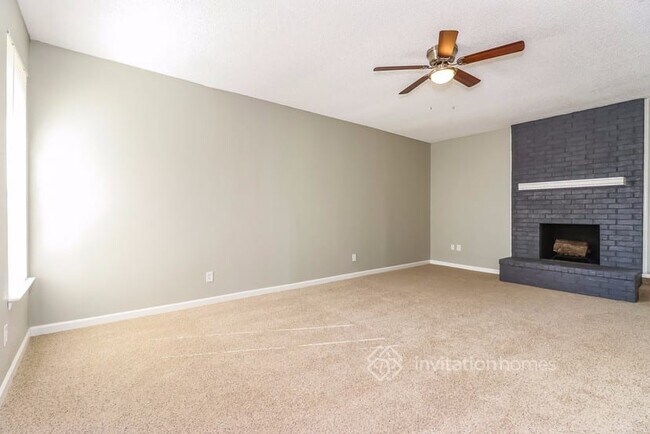 Building Photo - 713 Ridgewood Cir