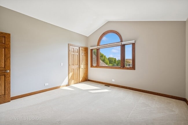 Building Photo - 1520 Daybreak Dr