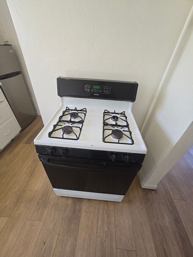 Building Photo - Pueblo Cielo LLC