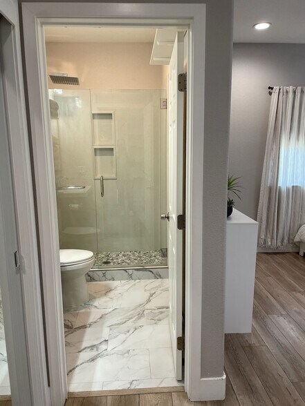 Building Photo - 3571 Pleasant Echo Dr