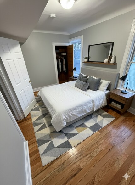 Building Photo - 185 S 11th St