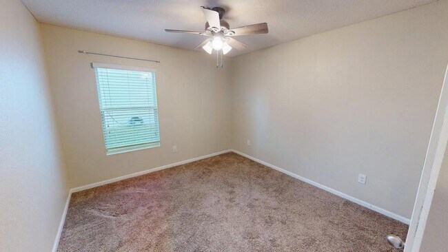 Building Photo - 65034 Mossy Creek Ln