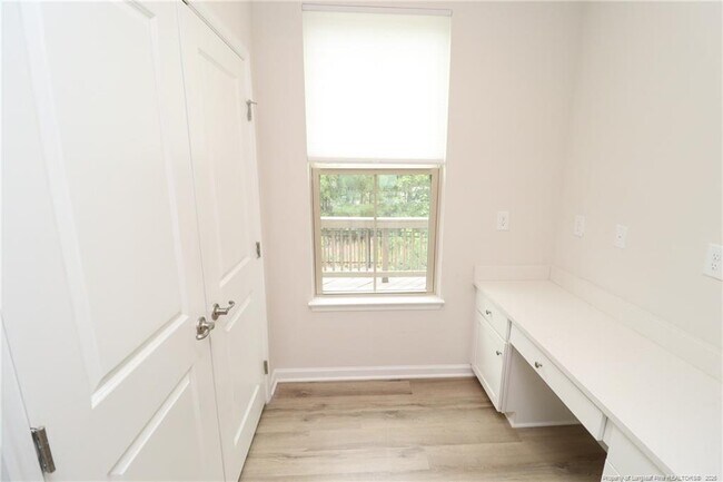 Building Photo - 1242 Channing Park Cir