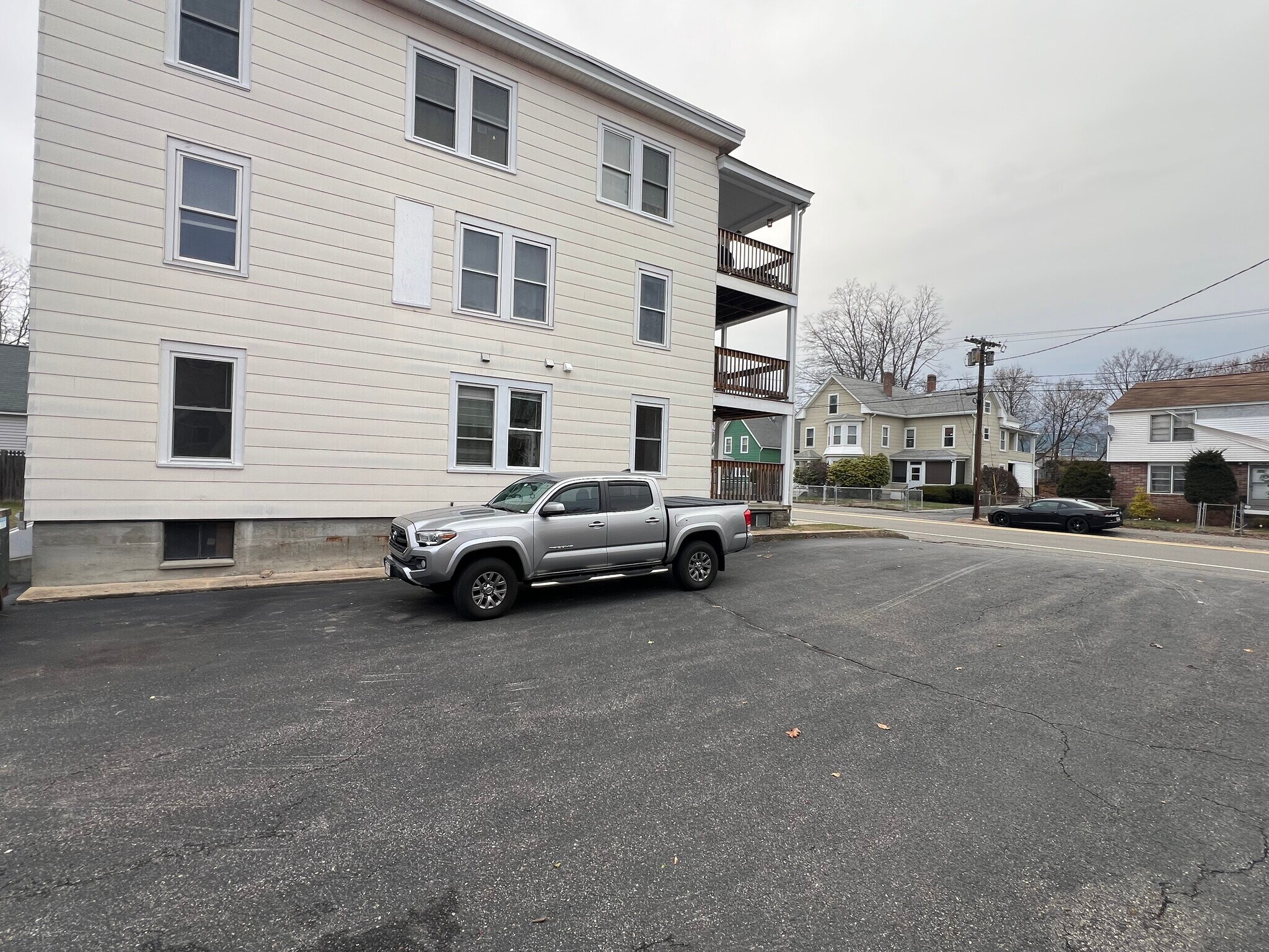 Building Photo - 45 Middle St