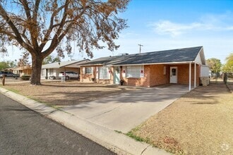 Building Photo - 5014 W Gardenia Ave