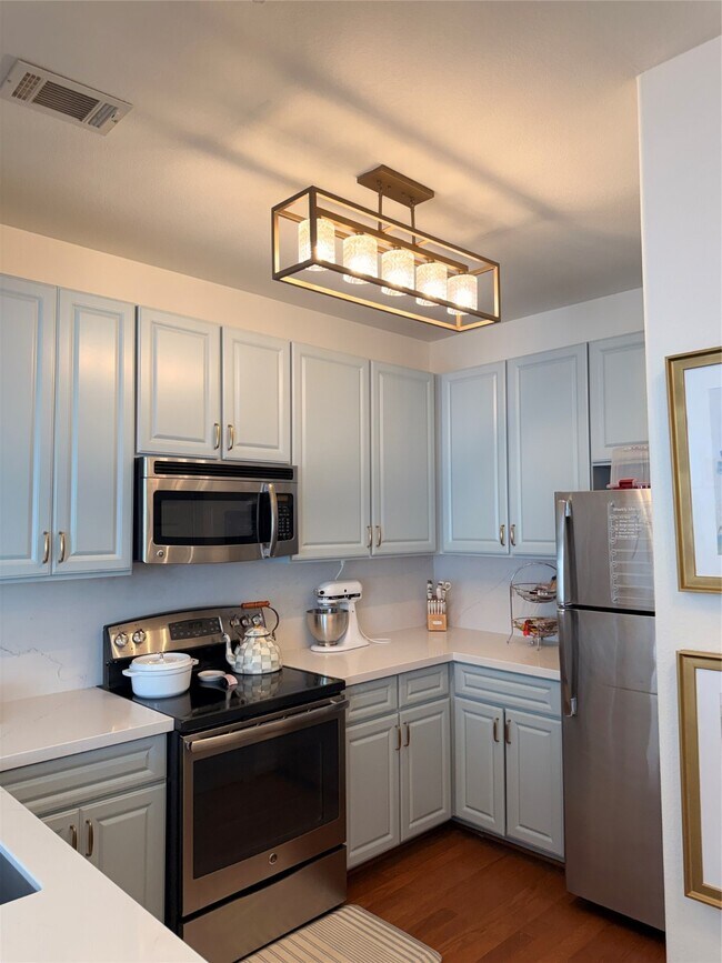 Building Photo - 12707 Boheme Dr
