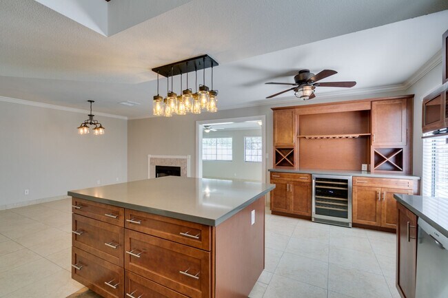 Building Photo - Amazing 3-bdrm home in Green Valley!