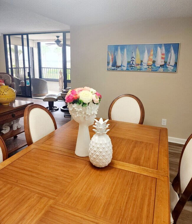 Building Photo - High Season Rental on Siesta Key at Turtle...