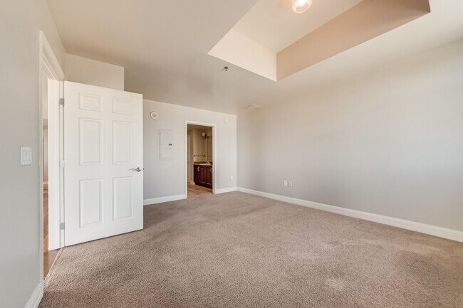 Building Photo - 150 Las Vegas Blvd N