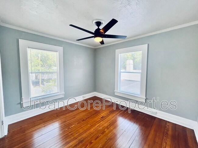 Building Photo - 1214 3rd St N