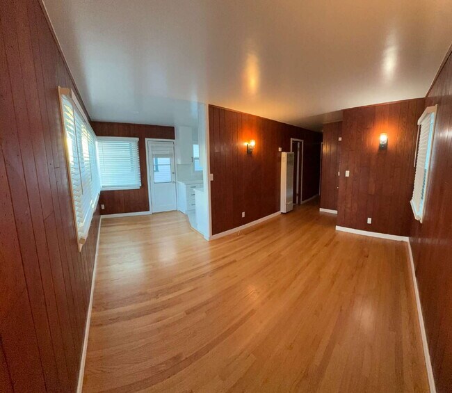 Building Photo - !!! OPEN HOUSE !!! - Every Sunday in May/June - 4:00pm to 7:00pm