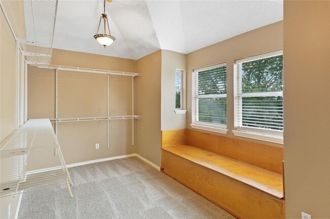 Building Photo - 776 Monticello Cir