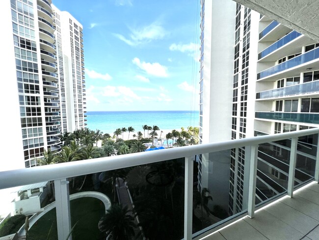 Building Photo - 3100 N Ocean Blvd