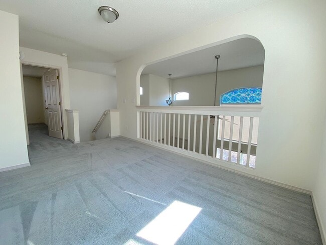 Building Photo - West El Paso 5bed Refrig A/C Home