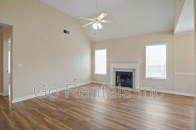 Building Photo - 117 Sunset Ln