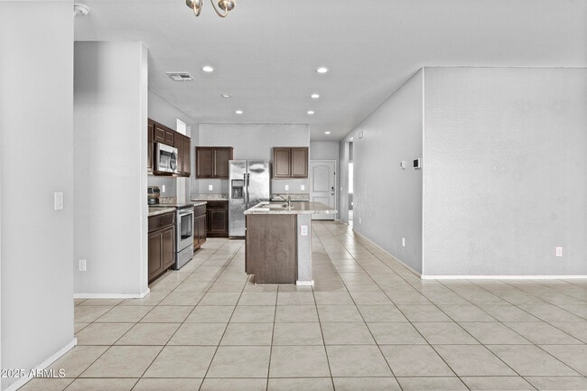 Building Photo - 4972 E Living Stone Way