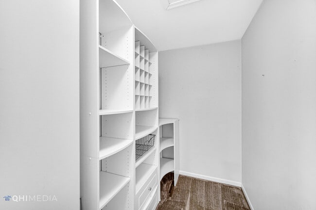 Building Photo - 2492 Stoughton Cir