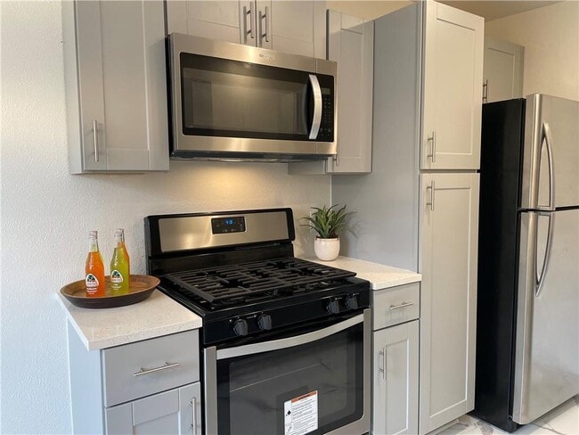 Building Photo - 1911 Heathwood Cir