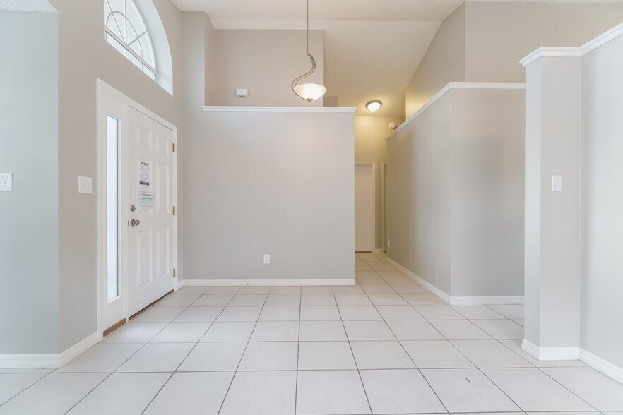 Building Photo - 11872 Sindlesham Ct