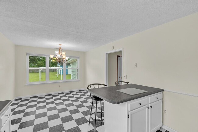 Building Photo - 295 Riggs Rd