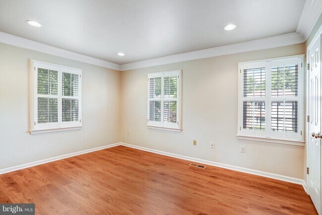 Building Photo - 14508 Four Chimney Dr