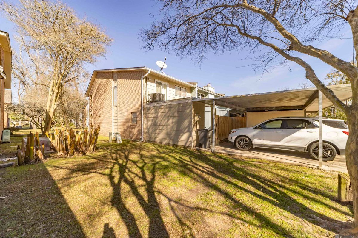 Building Photo - 5648 Riverstone Dr