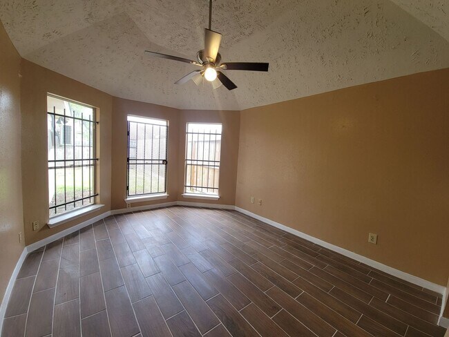 Building Photo - 3 bedroom, 2 story Missouri City Rental Home