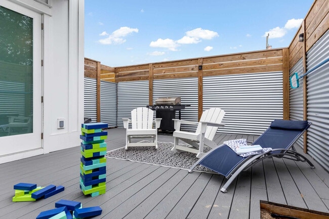 Building Photo - 218 George C Wallace Blvd