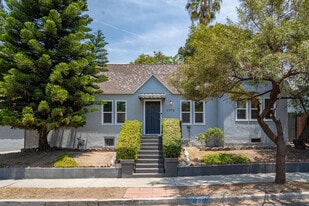 Building Photo - 4978 N. Maywood Ave