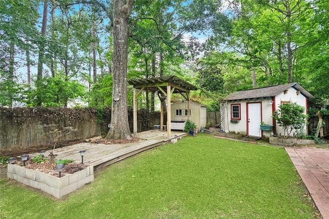 Building Photo - 1306 Woodmere Dr