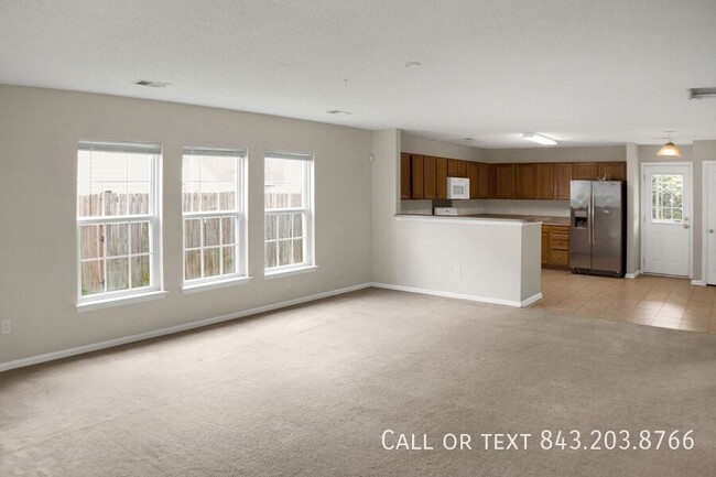 Building Photo - 4015 Broken Arrow Dr