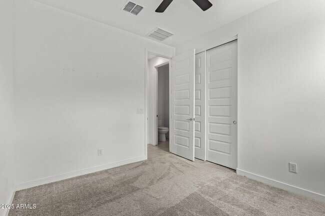 Building Photo - 4942 N 194th Dr