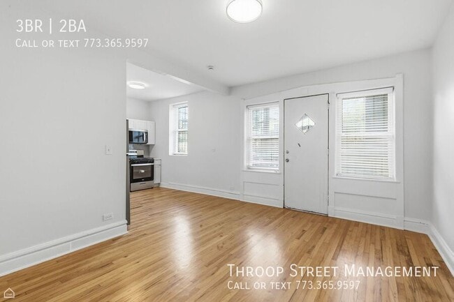 Building Photo - 6134 S Vernon Ave