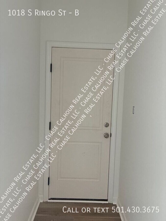 Building Photo - 1018 S Ringo St