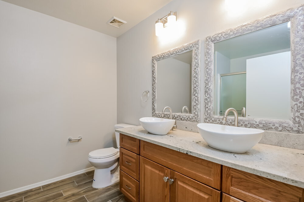 Building Photo - 5075 E Fishhook Ct