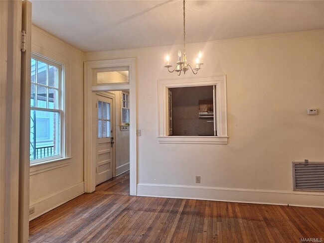 Building Photo - 2154 Madison Ave