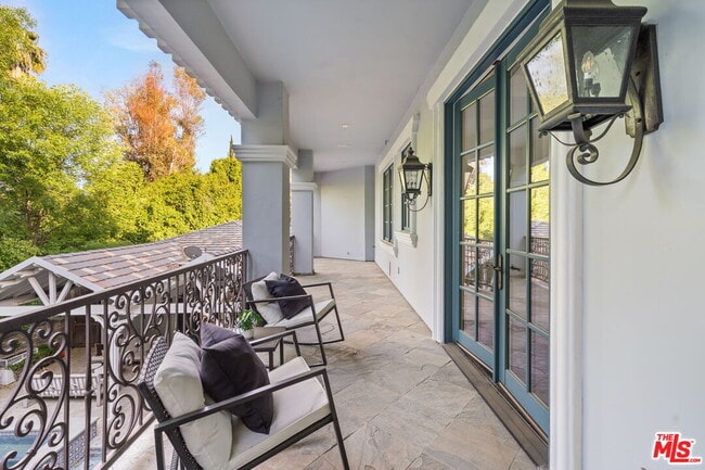 Building Photo - 4923 Amigo Ave