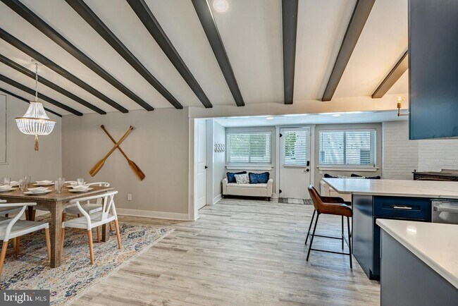 Building Photo - 5708 Park Blvd