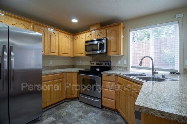 Building Photo - 7905 NE 64th Street