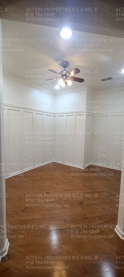 Building Photo - Roseville (Highland Park) 3 Bed Plus Den/O...