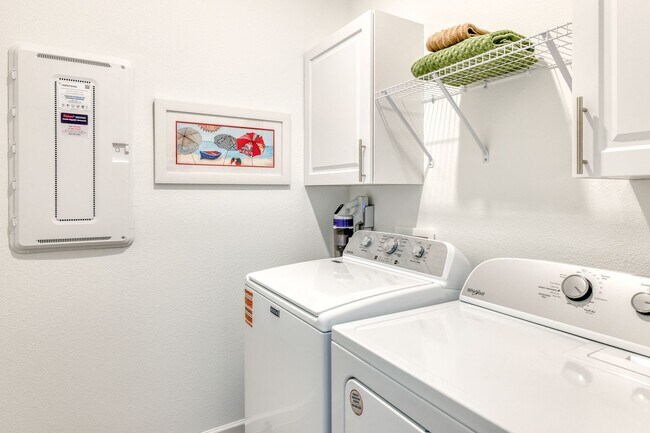 Building Photo - Beautiful 2 Bedroom, 2 Bathroom Home in St. Augustine Lakes