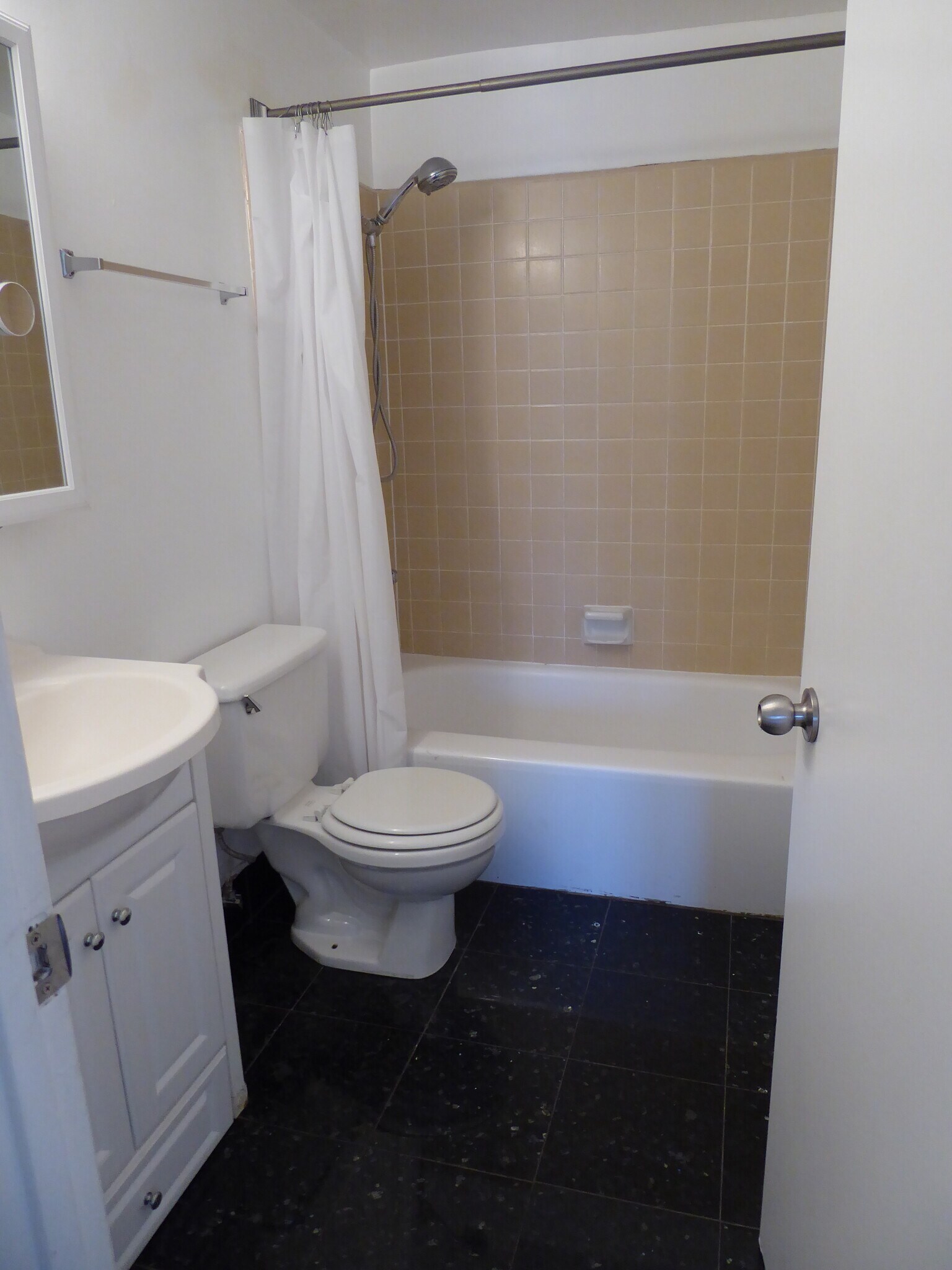 Bathroom - 214 Melrose Dr