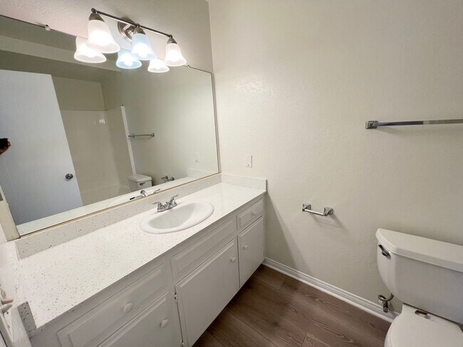 Building Photo - West Stevens-413