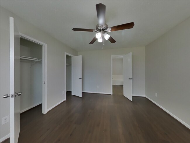 Building Photo - 28707 Binefield St